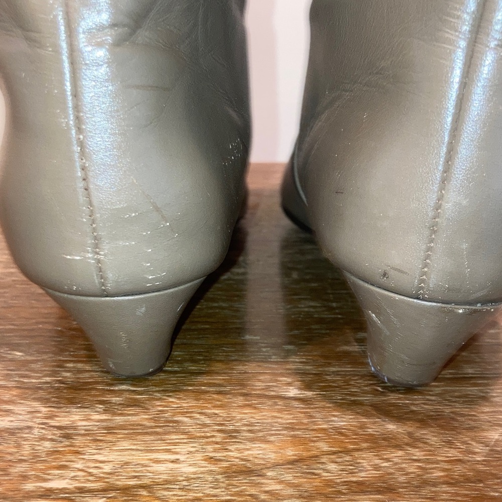 Women's Neutral Knee-High Boots - Picture 2 of 3